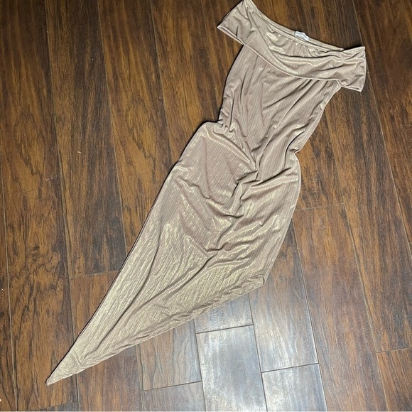 Fashion Nova Gold Metallic Off Shoulder Asymmetrical Bodycon Dress - Picture 1 of 4